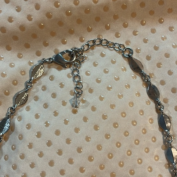 Gold Tone Circle Disc Necklace - Picture 4 of 4